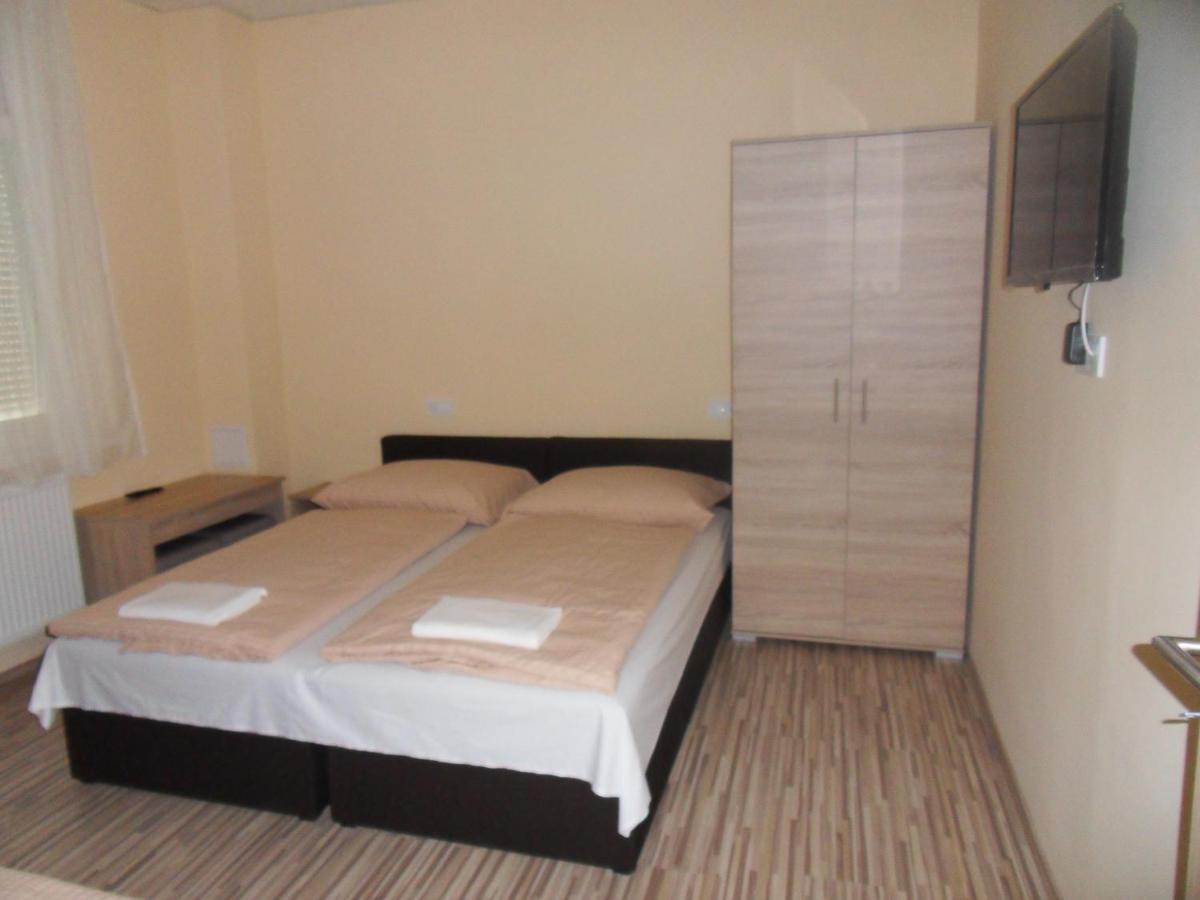 Bed and Breakfast Aba Panzio Zalaszentivan Экстерьер фото
